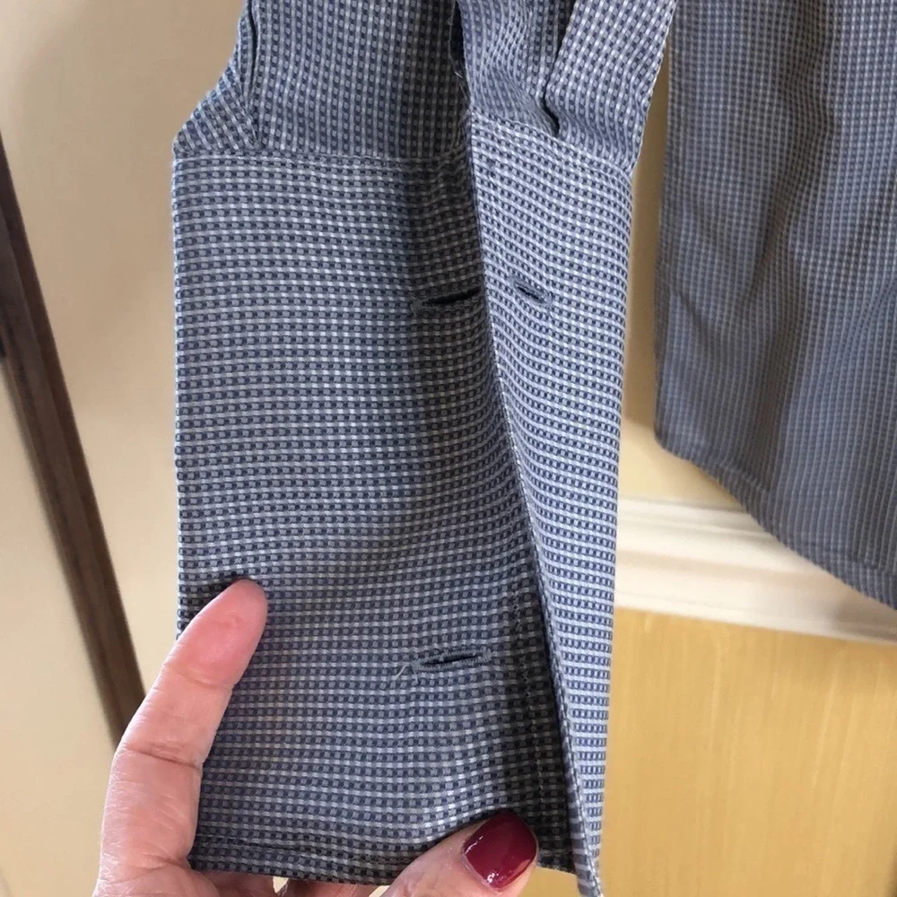 Banana Republic Cuffed link button down shirt